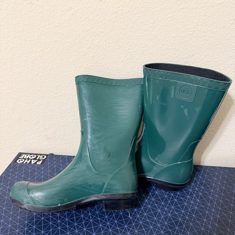 UGG Waterproof Rain Boots Kids Size 1 Green Rubber Pull On Spring Midcalf - Picture 2 of 11